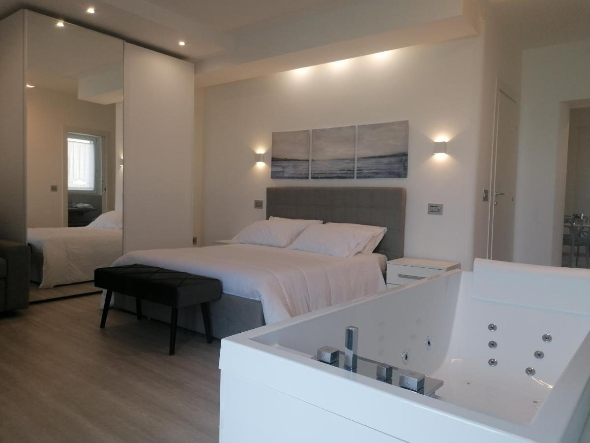 Borgonuovo Luxury Home Пешичи Екстериор снимка